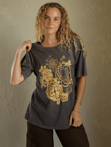 Molly Green - Gotta Be Golden Tee - Graphics