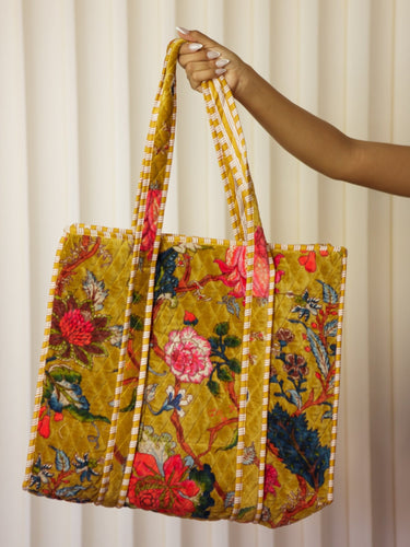 Molly Green - Honey Bee Quilt Bag - Accessories