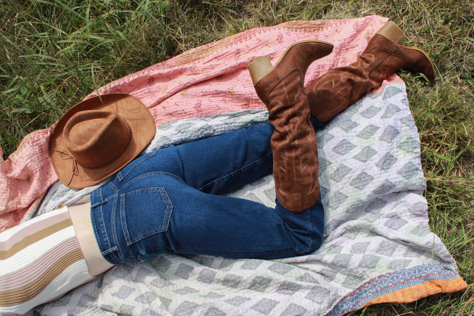 Kantha Quilts: Your Sidekick for Adventure - Molly Green