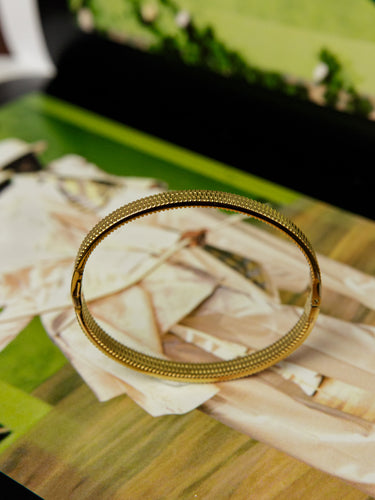 Britney Textured Hinge Bracelet