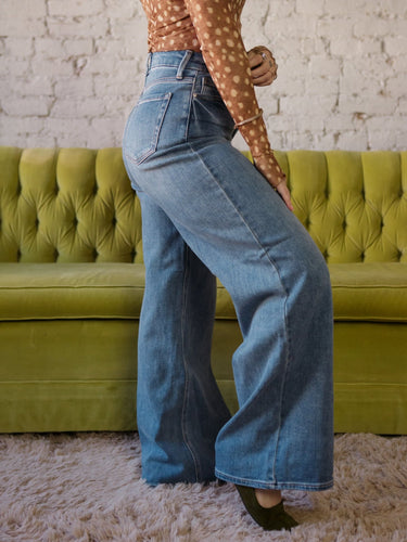 Molly Green - In A Daze Straight Leg Jeans - Denim