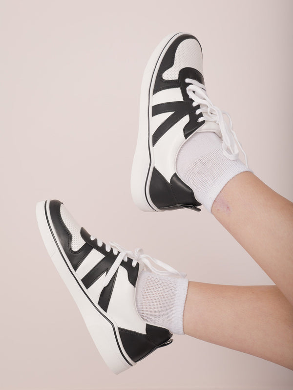 Molly Green - Fake Me Out Sneakers - Shoes