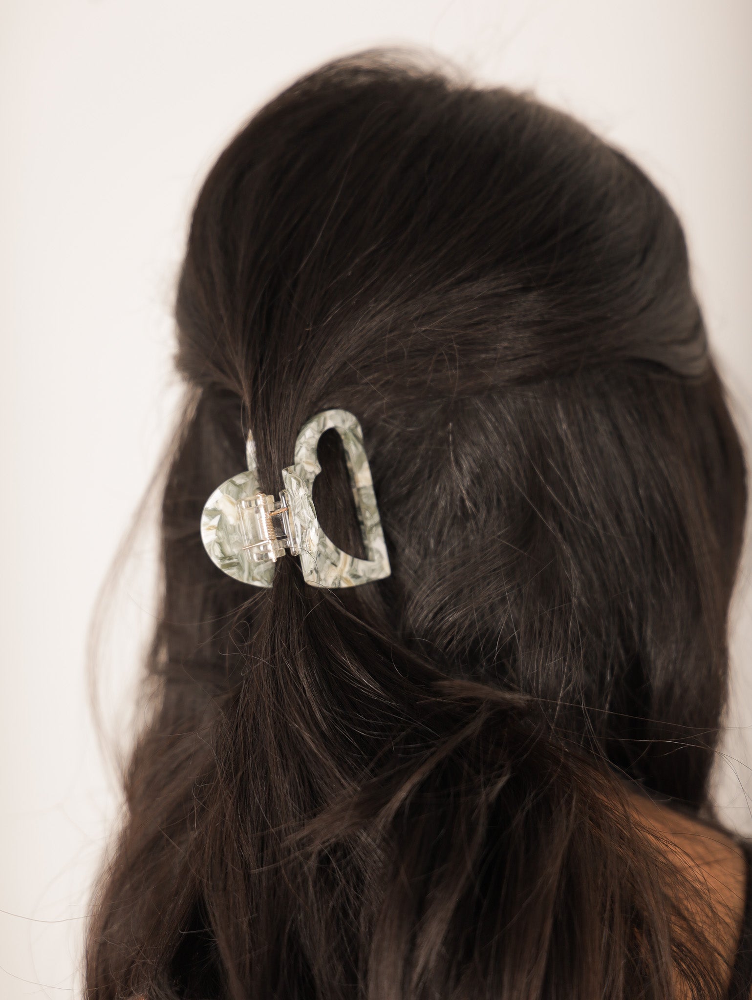Molly Green - My Whole Heart Hair Claw - Accessories