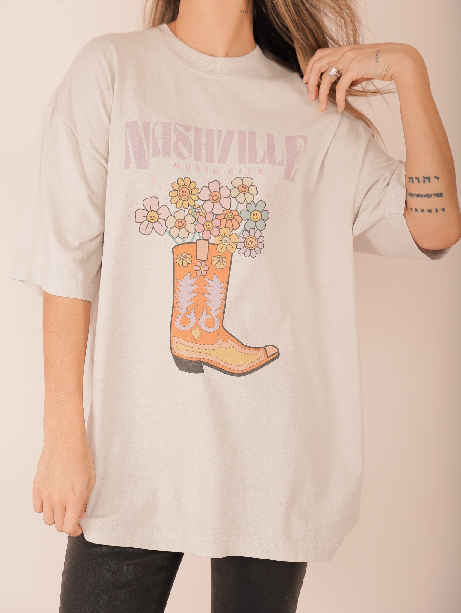 Molly Green - Nashville Bootiful Tee - Casual_Tops