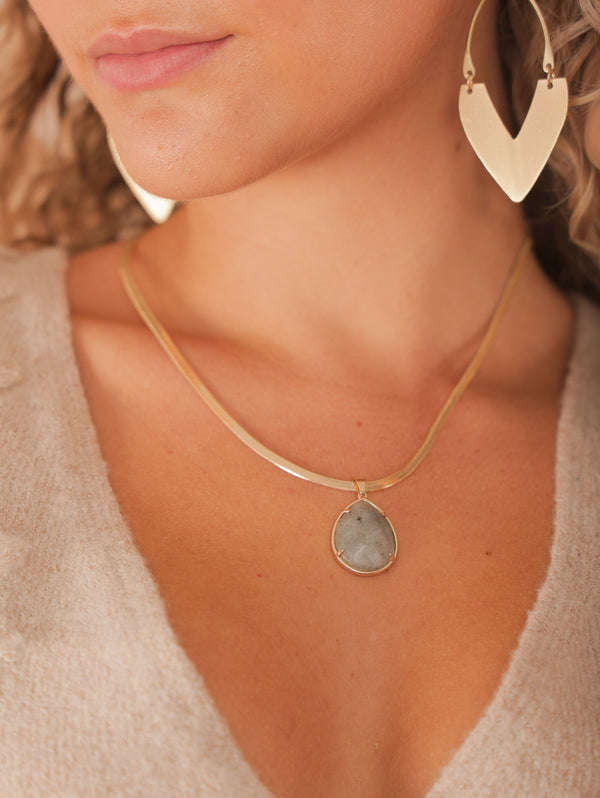Molly Green - Never Leave Necklace - Jewelry