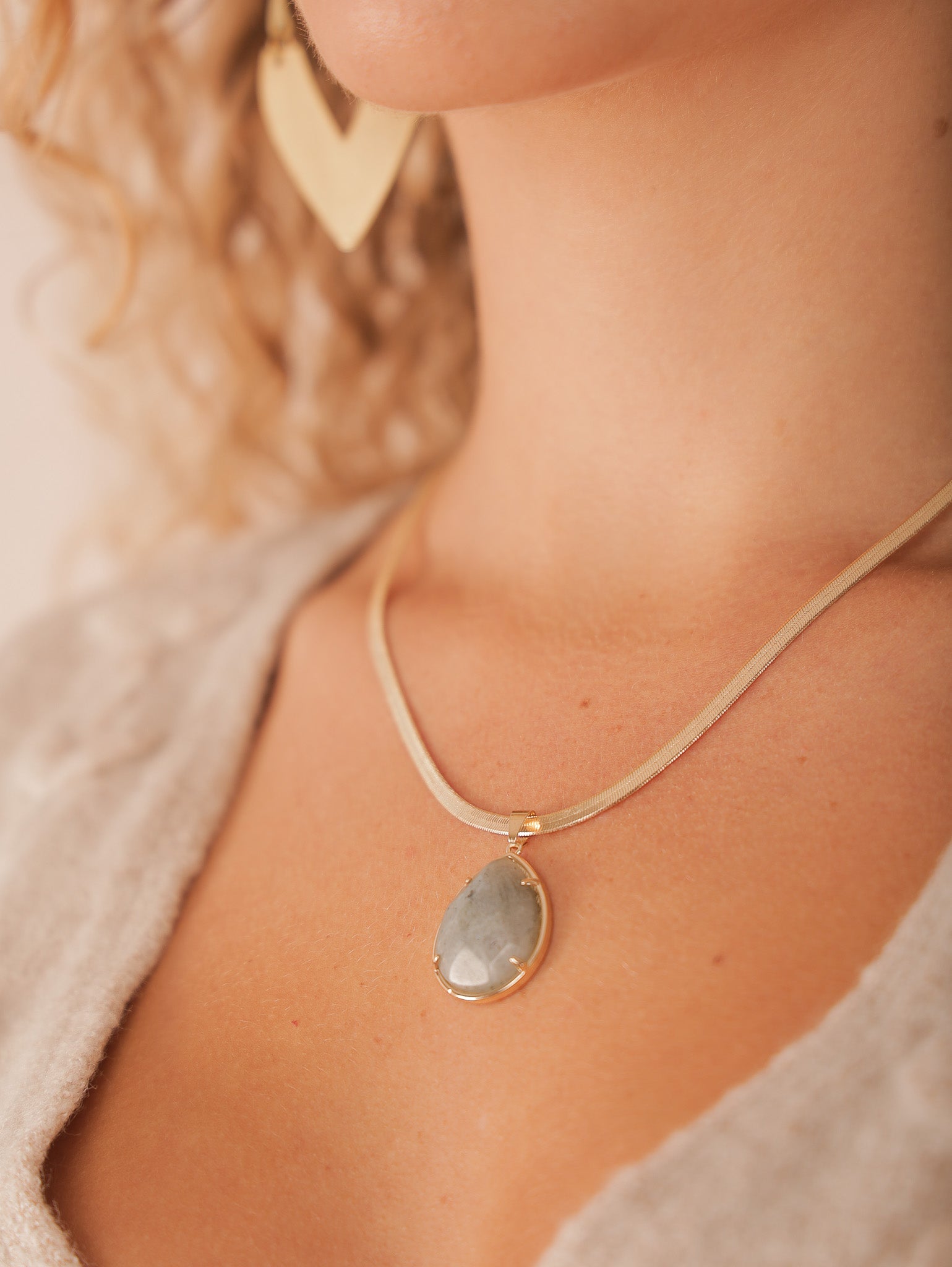 Molly Green - Never Leave Necklace - Jewelry
