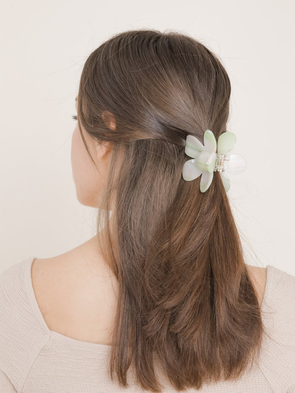 Molly Green - Pretty Flower Clip - Accessories