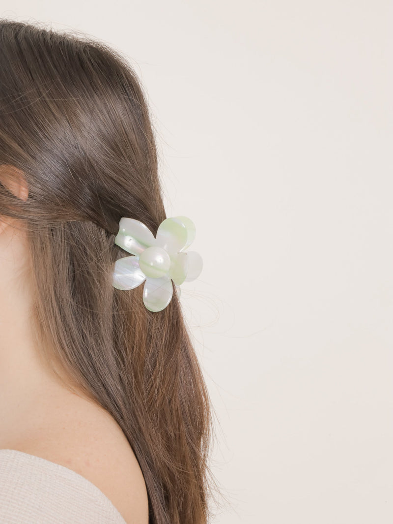 Molly Green - Pretty Flower Clip - Accessories