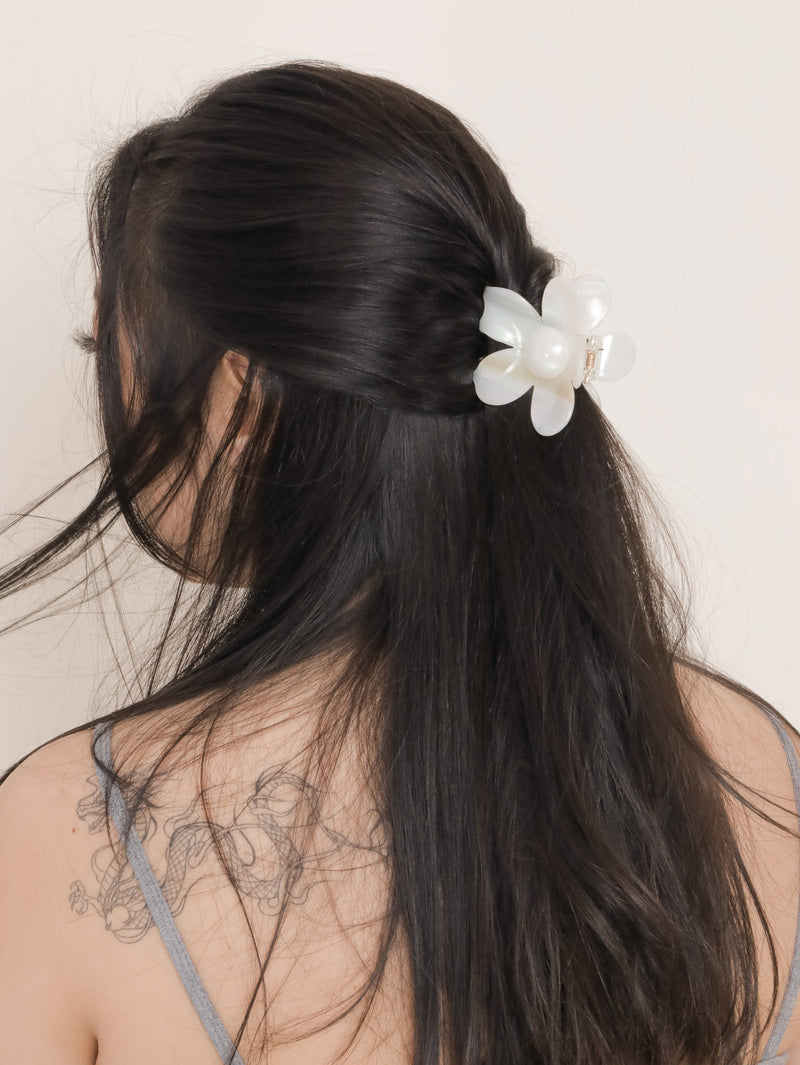 Molly Green - Pretty Flower Clip - Accessories