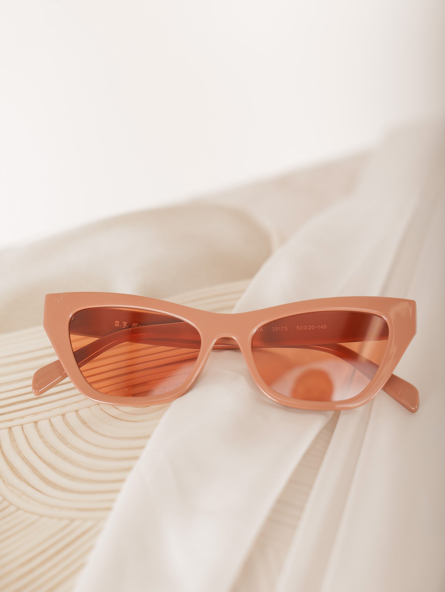 Molly Green - Take It Easy Sunnies - Accessories